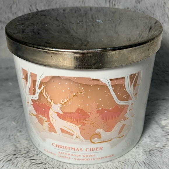 Christmas Cider 3-Wick Candle from Bath & Body Works (2020) BBW - Picture 1 of 3